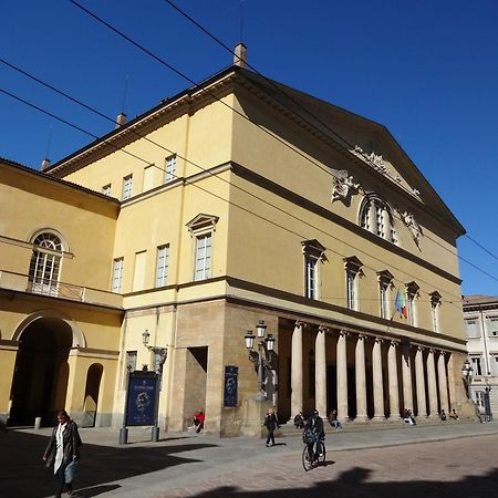 Апартаменты La Casa Nel Borgo Парма Экстерьер фото